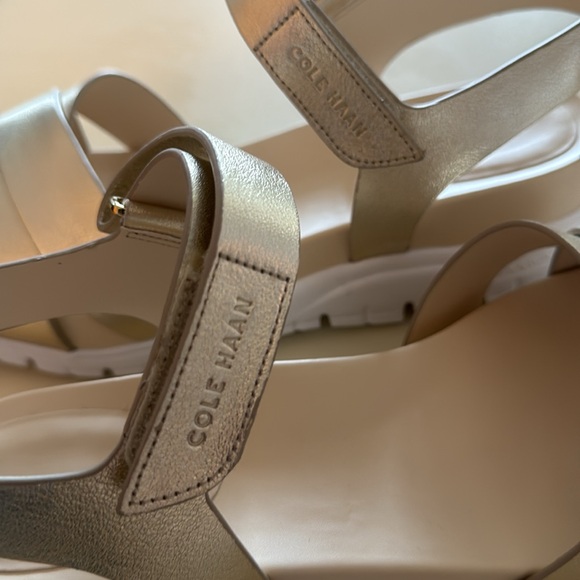 Cole Haan Gold Sandals with Crisscross Straps and Cushioned Footbed - Picture 2 of 8